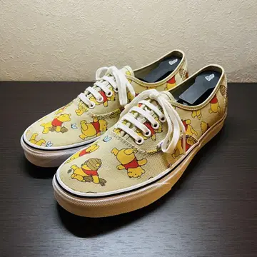 VANS 디즈니 곰돌이 푸 미사용 스니커즈 28cm입니다