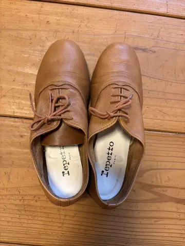 새상품급 Repetto 레페토 zizi 카멜 / 37