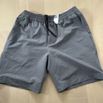 BANANA REPUBLIC 그레이 숏팬츠 M