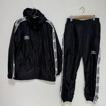 UMBRO 엄브로 나일론 자켓 라인 로고 y2k 자수 로고
