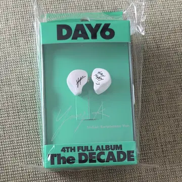 새상품 DAY6 The DECADE 이어폰 Ver. 영케이