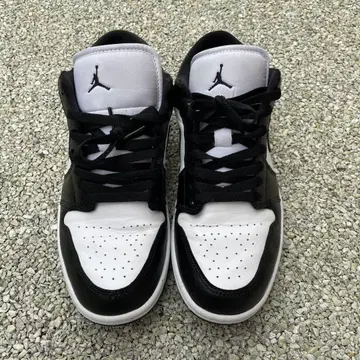 Jordan 스니커즈 US 10 블랙/화이트