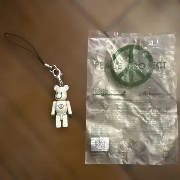 PEACE PROJECT 베어브릭 스트랩 포함