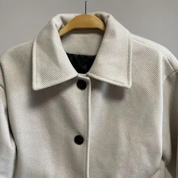 아이보리 헤링본 롱 코트 안감 퀼트로 따뜻한 미사용 새상품 GRL
