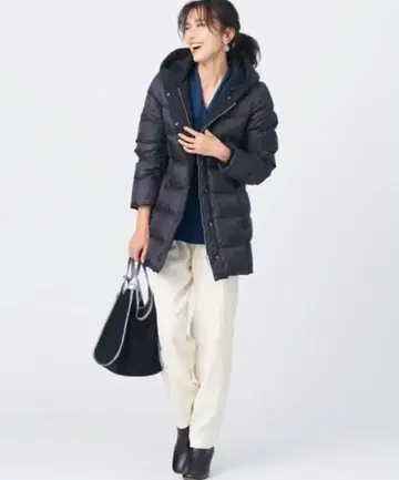 23구 다운 코트 블랙 11호 워셔블 시어 타프타