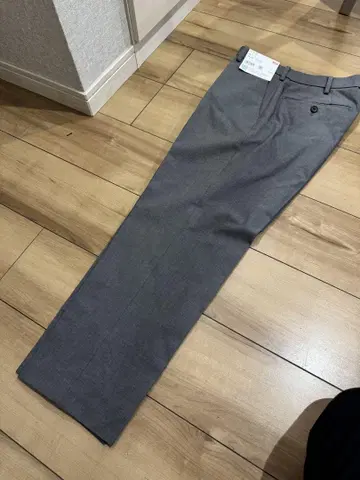 [ 미사용 새상품 ] UNIQLO 그레이 슬랙스 감동 팬츠 유니클로