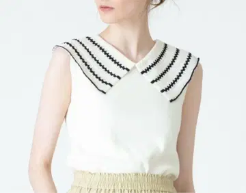 LOULOU WILLOUGHBY 시스루 카라 풀오버 화이트