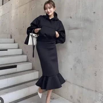 셰리에 후드티 블랙