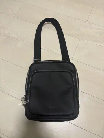 [ 미사용 ] 라코스테 숄더백 블랙 NJ3286H-021