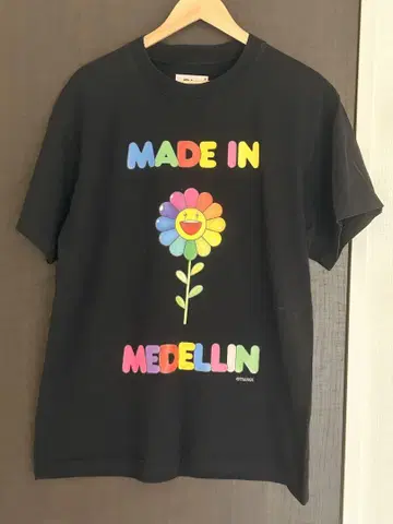 ETIWAK MADE IN MEDELLIN 티셔츠