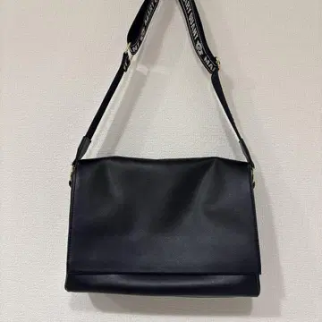 MARY QUANT 숄더백