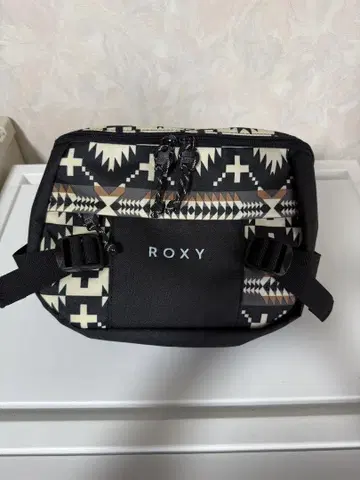 ROXY x PENDLETON 콜라보 바디백 힙색