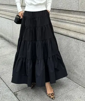 JENNE 절개 볼륨 스커트 티어드