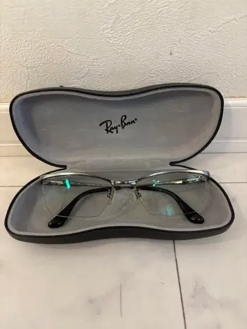 Ray-Ban PARI MIKI AU RB8644K 1095 K14WG