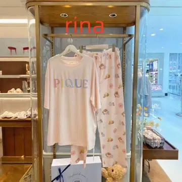 핑크 룸웨어 세트