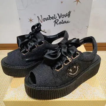 Noubel Voug 블랙 샌들 오픈토