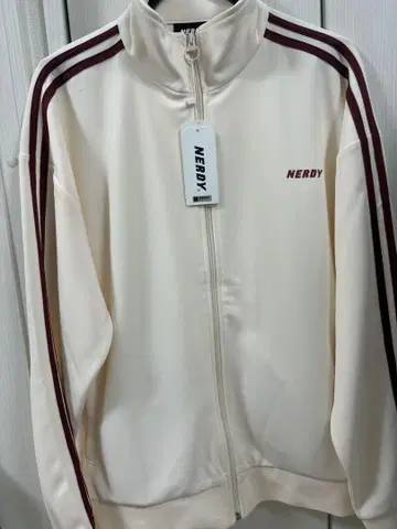 NERDY 아이보리 저지 셋업