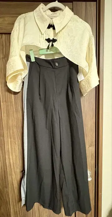 엑시즈팜 차이나풍 숏 기장 셔츠와 팬츠 세트