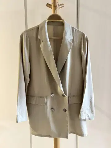 LOUNGEDRESS 테일러드 자켓