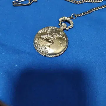 Proven 쿼츠 회중시계 골드 컬러