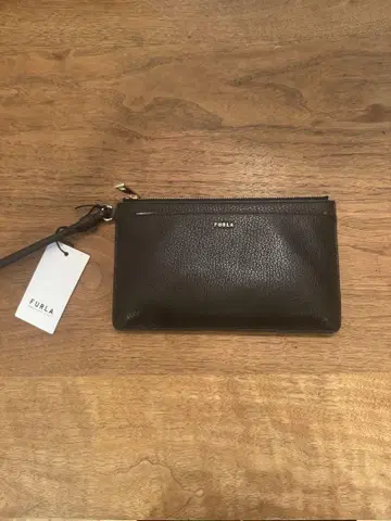 새상품 FURLA 훌라 블랙 가죽 파우치 프래그먼트 케이스