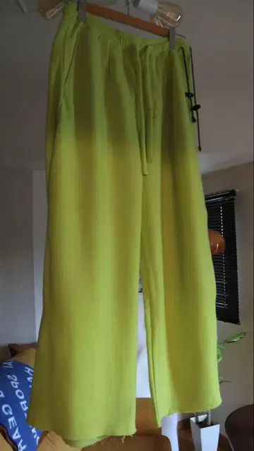 BED j.w FORD 맨투맨 트라우저