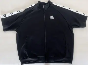hauls 신! 네신 저리 반팔 숏팬츠 세트업 블랙 상의