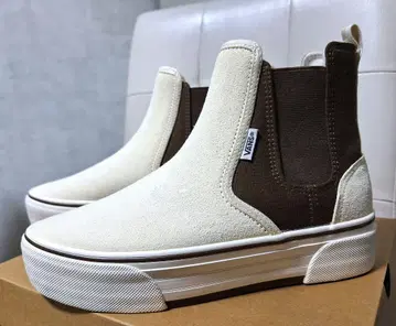 Vans Classics 사이드 고어 부츠 아이보리/브라운
