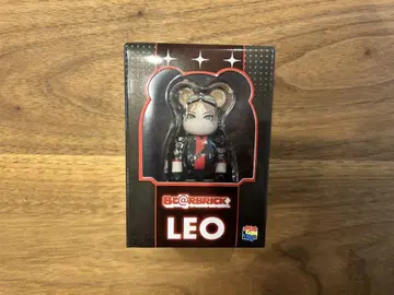 BE@RBRICK LEO 베어브릭 야마다 료스케 RED
