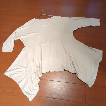 요건 레일 어시멘틀리 긴팔 튜닉