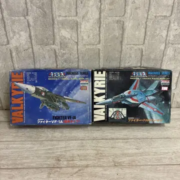 아리이 마크로스 파이터 발키리 VF-1J 파이터 VF-1A