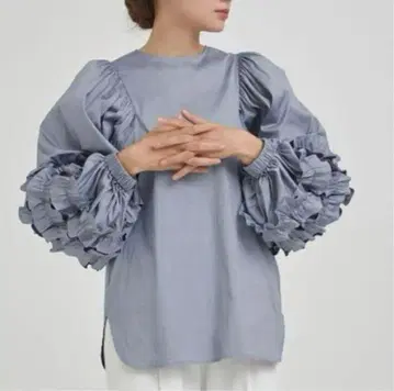 yori 프릴이 달린 퍼프 슬리브 블루 그레이 셔츠