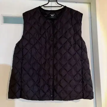 UNIQLO 블랙 퀼팅 베스트 XL 루즈핏 마름모 폴리에스테르 100%