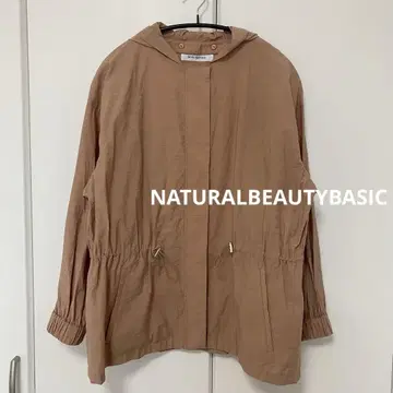 NATURAL BEAUTY BASIC 후드 부착 마운틴 파카