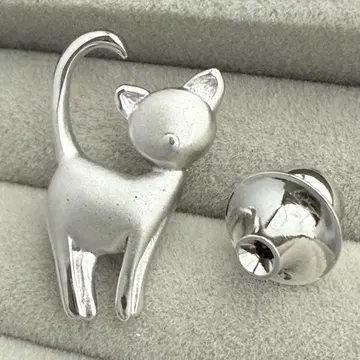 실버제 핀 배지 고양이 SILVER 각인 있음 전시품 처분 무광택