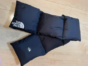 THE NORTH FACE 블랙 눕시 머플러