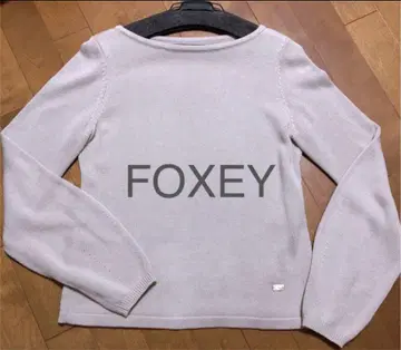 FOXEY 니트 상의 캐시미어 실크 혼방 퍼프 슬리브