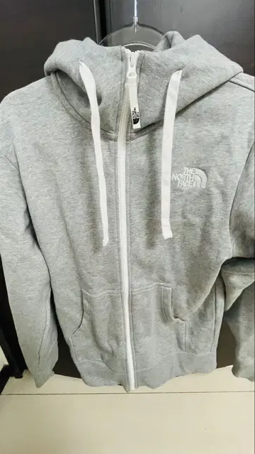 THE NORTH FACE 그레이 후드티 후드 부착 사이즈:S