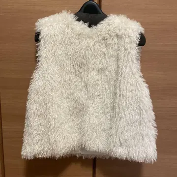 yori 숏 컬 퍼 조끼