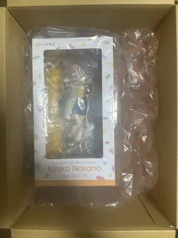 Ichika Nakano 1/8 데이트 스타일 피규어