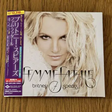 BRITNEY SPEARS FEMME FATALE 초회 한정판 CD