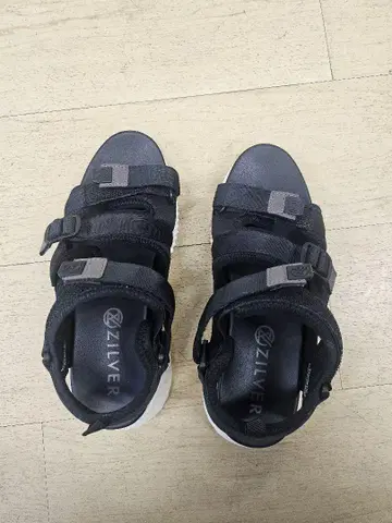 파이텐 메탁스 샌들