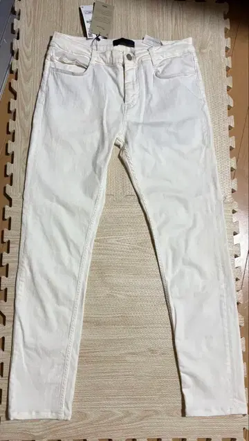 ZARA MAN 화이트 스트레이트 데님