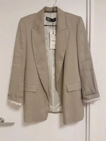 ZARA 베이지 테일러드 자켓 M