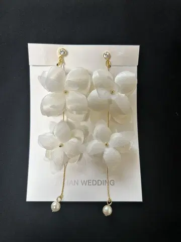 ANNAN WEDDING 플라워 귀찌 화이트