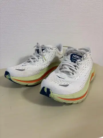 HOKA 통굽 러닝화 25cm
