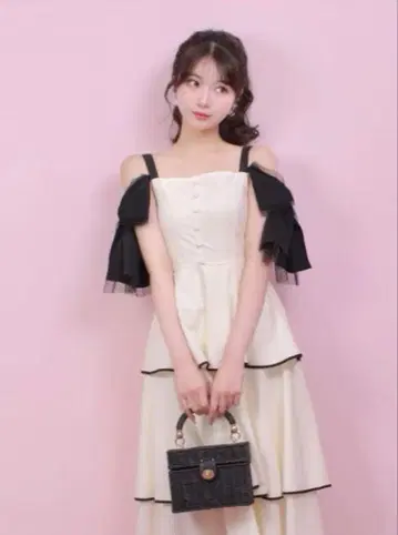 m.me.eme 프릴 티어드 드레스 엠미엠