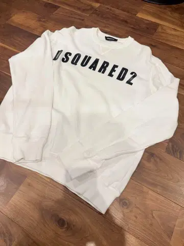 DSQUARED2 화이트 로고 맨투맨 L