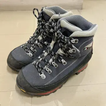 여성용 등산화 잠발란 파스비오 GT W's 사이즈 38 (24cm)