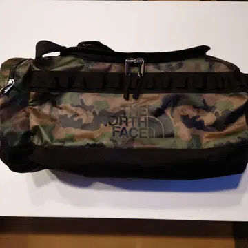 THE NORTH FACE 카모플라쥬 더플백